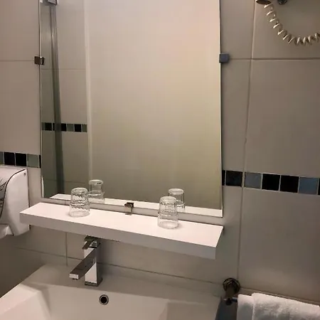 Hotell Colisee-verdun Centre Gare Saint-roch