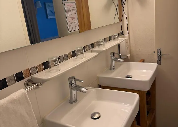 Colisée-verdun Centre Gare Saint-roch Hotel