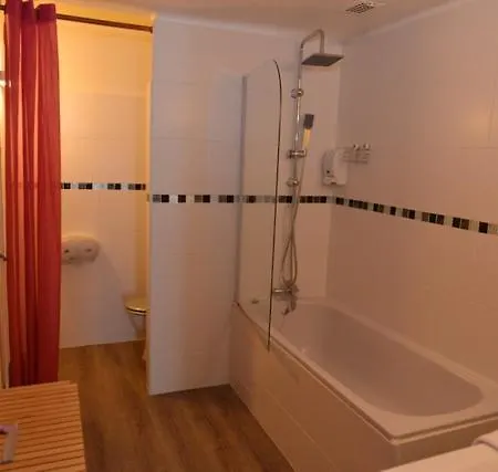 Colisee-verdun Centre Gare Saint-roch Hotel