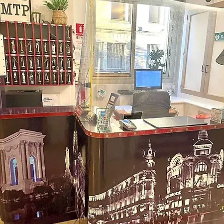 Colisee-verdun Centre Gare Saint-roch 2* مونبيلييه